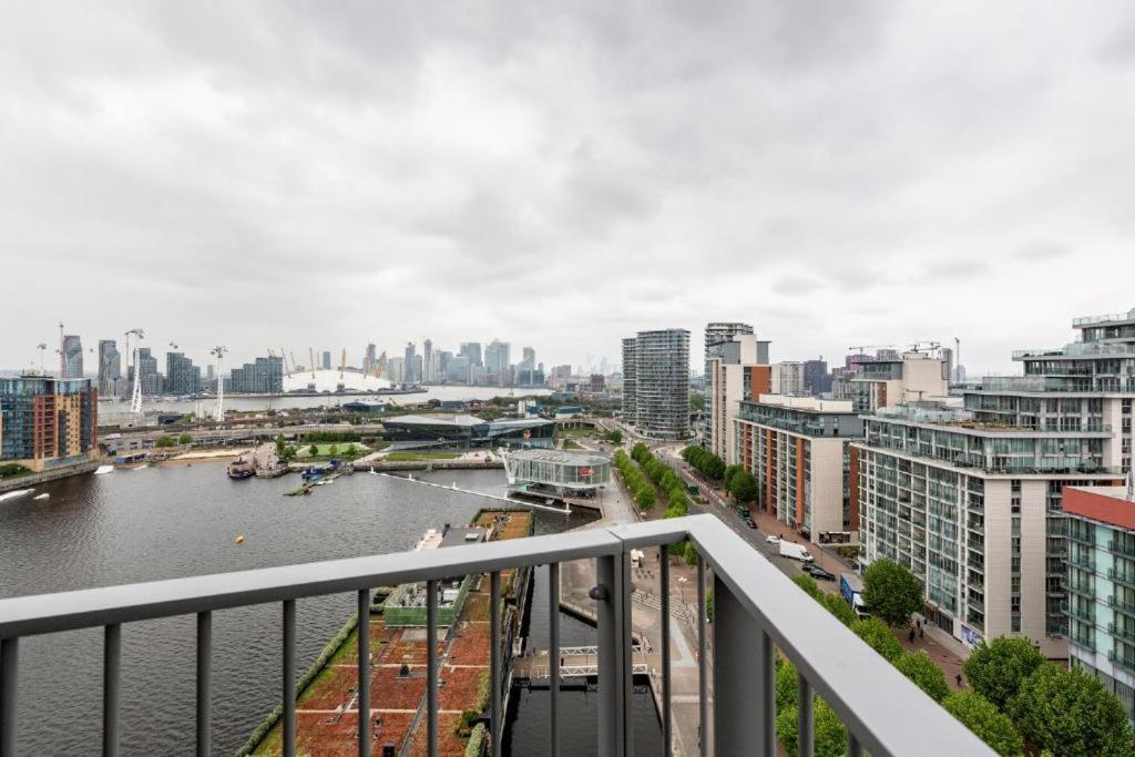 Excel Dock Apartments Londres Exterior foto